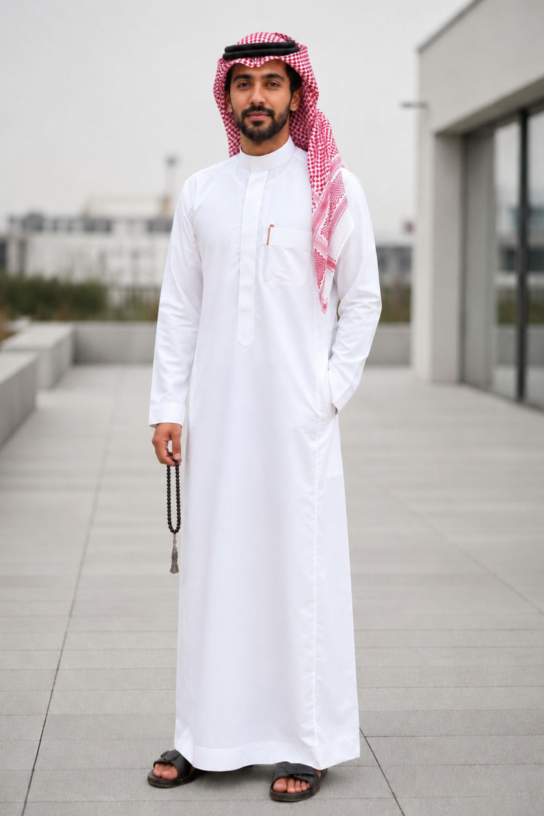 White Elegance Saudi Thobe for Men – Perfect for Every Occasion – ethobe
