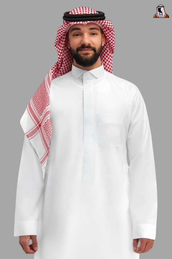 ثوب سعودي أبيض تقليدي